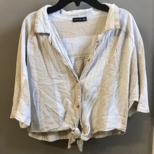 A Cotton:On shirt (M)